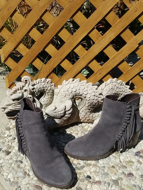 Kenneth Cole Reaction Shoes - Kenneth Cole Reaction Women's Putty Gray Suede Fringe Ankle Boots - Size  8.5